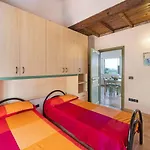 In - Ligurische Riviera 22443 Apartment *